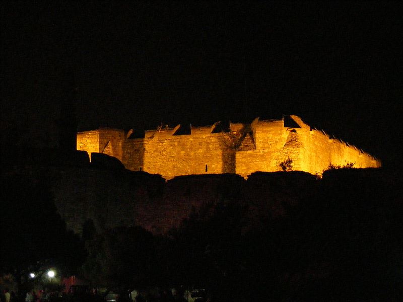 800px_Canakkale_fortress21231.jpg