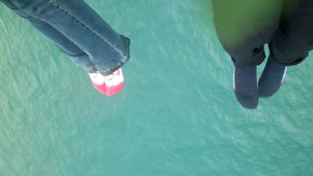 http://s6.picofile.com/file/8179003084/ling.JPG