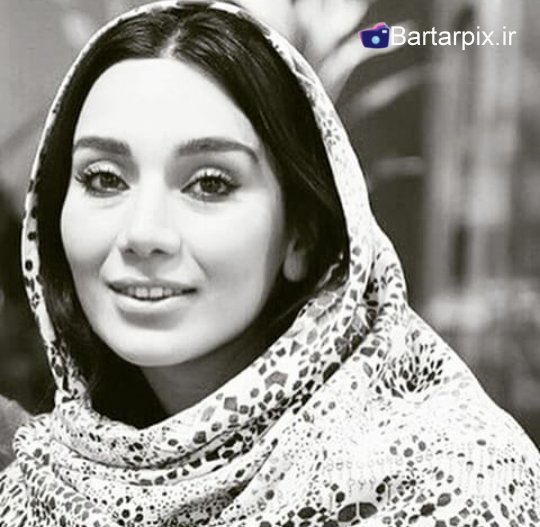 http://s6.picofile.com/file/8181219292/bartarpix_ir_3_.jpg