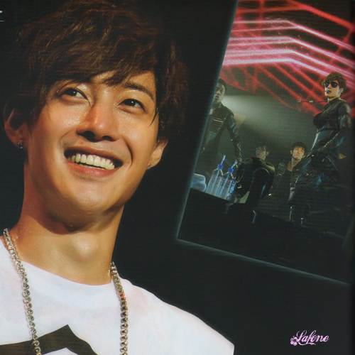 Josei Jisin Aug 8, Unreleased Pictures of KHJ Taken During His Heat Promotion Activies in Japan