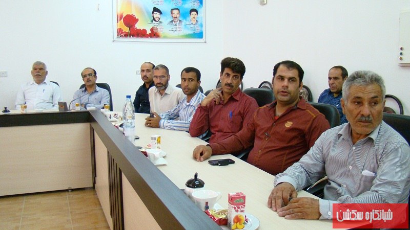http://s6.picofile.com/file/8185687784/DSC03522_800x600_.jpg