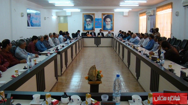 http://s6.picofile.com/file/8185687976/DSC03535_800x600_.jpg