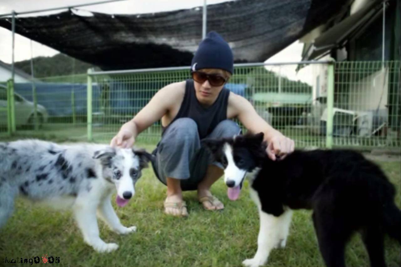 Old Photo of KHJ With His Dogs