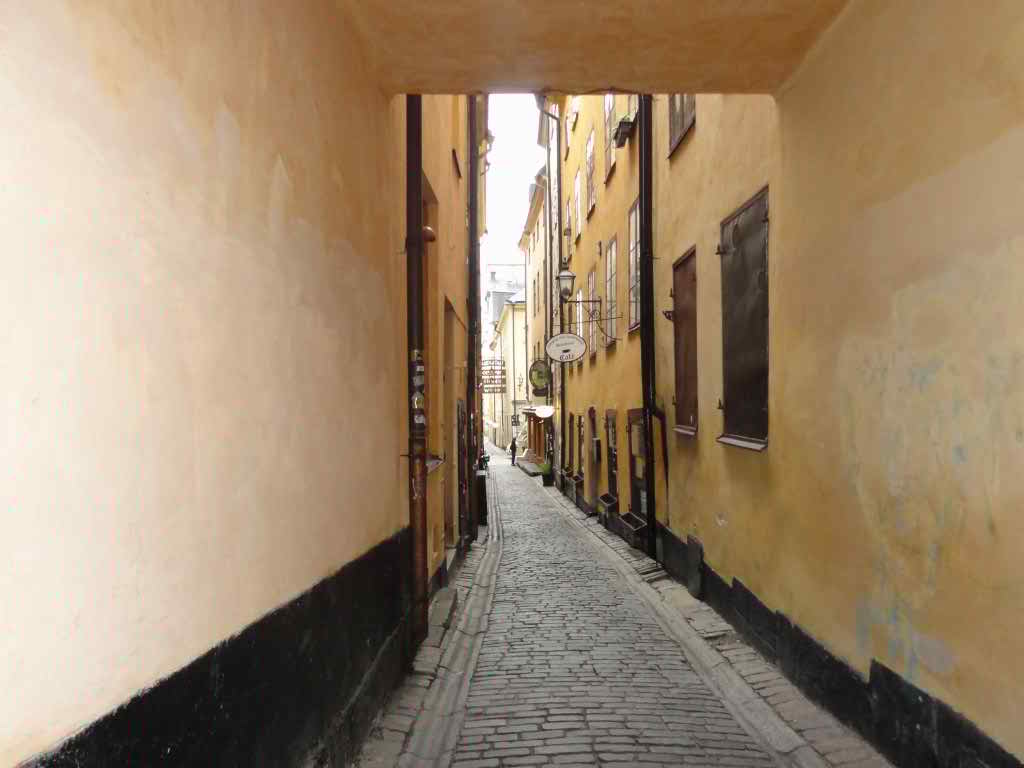 http://s6.picofile.com/file/8191374700/520.jpg