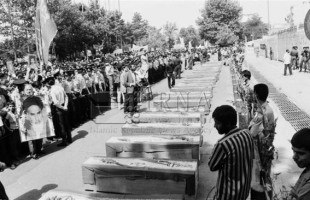 http://s6.picofile.com/file/8197601684/missile_attack_on_Iranian_passenger_jet_310x200.jpg