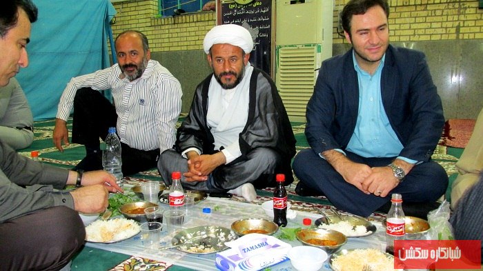 http://s6.picofile.com/file/8198732826/IMG_1997_800x600_.jpg