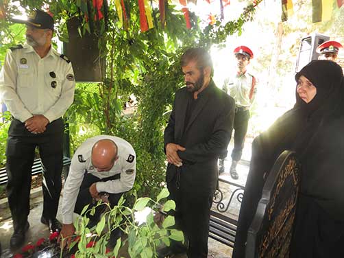 سرگرد سهرابی منش ریاست محترم کلانتری 120 سید خندان در مراسم گرامیداشت شهید محمد علی دولت آبادی،بهشت زهرا