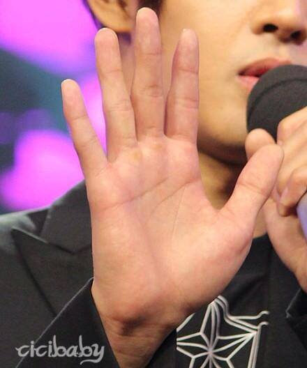 Hyun Joong Warm and Soft Hands