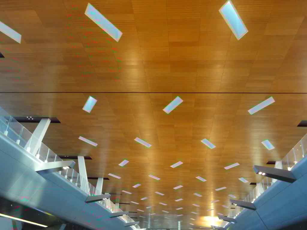 http://s6.picofile.com/file/8203071142/007.jpg