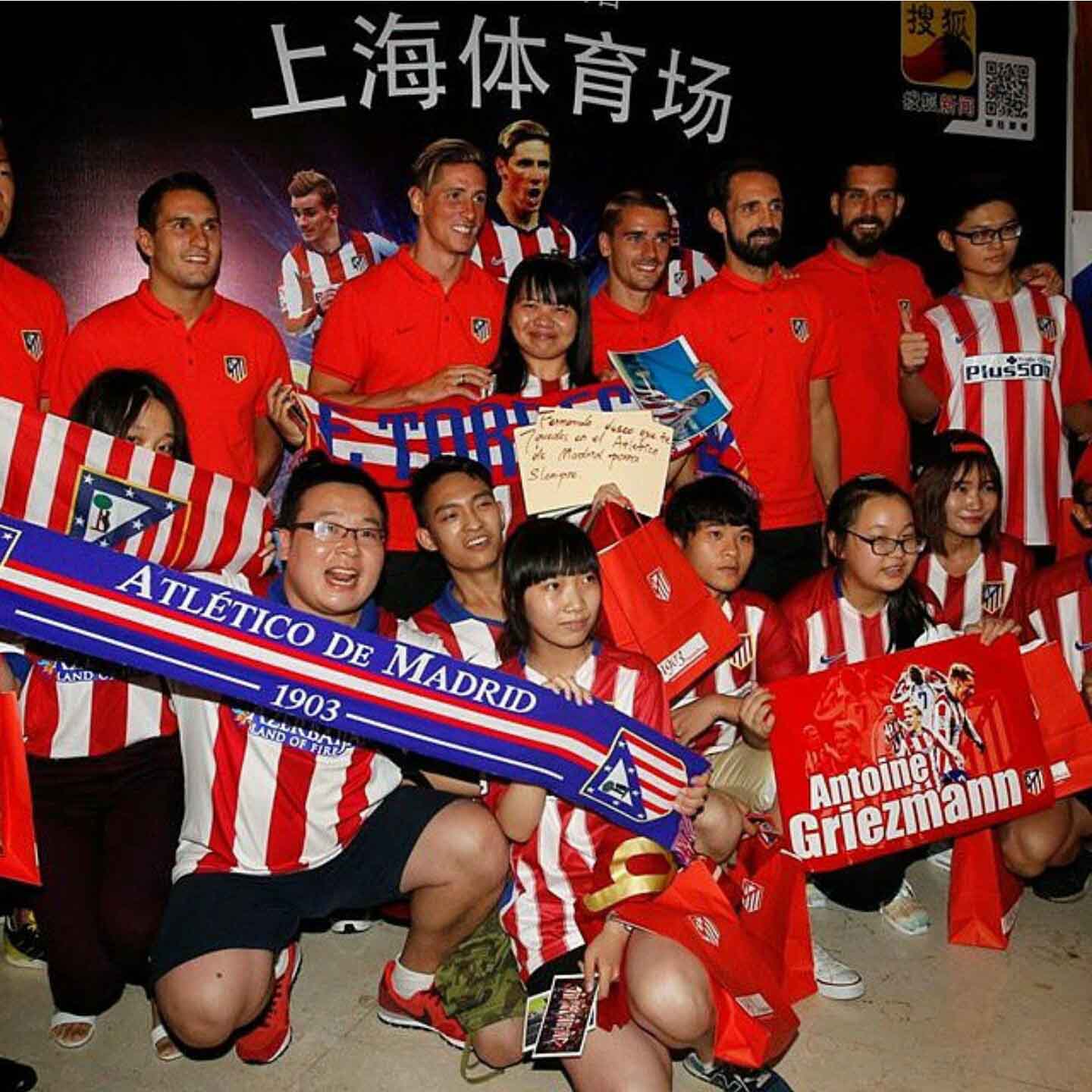 http://s6.picofile.com/file/8204012800/Fernand_Torres_Fans_in_China_By_F9Tfans_blogsky_com_11_.jpg