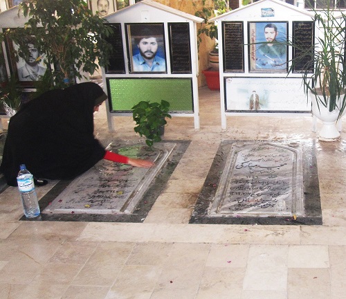 قبر شهدای بوشهر