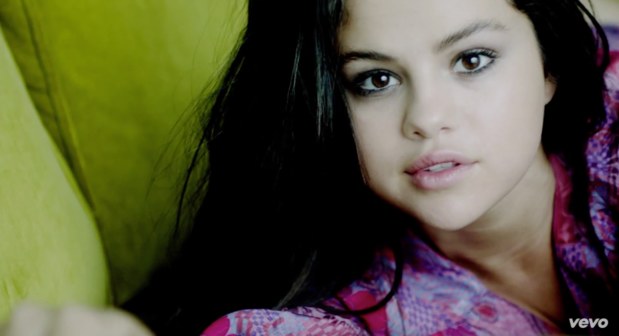 دانلود موزیک ویدیو Selena Gomez - Good For You