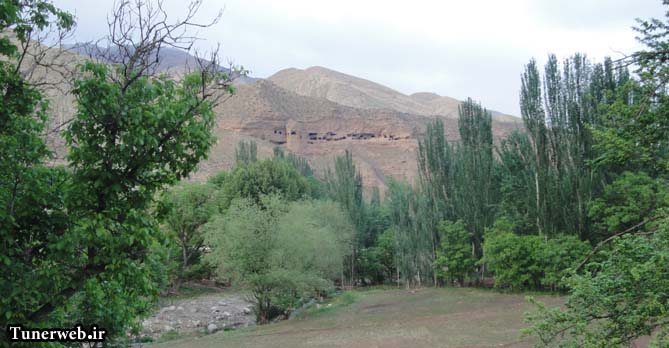 تصویری زیبا از کوه باستانی در شهرستان کلات نادر