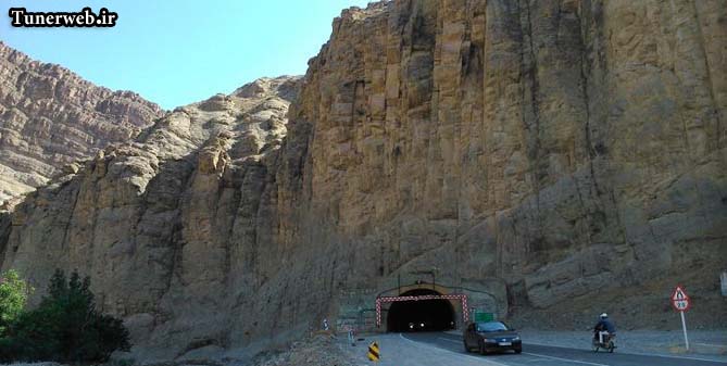 تصویری از تونل و راه ورودی شهر کلات نادر