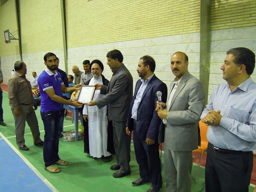 http://s6.picofile.com/file/8207054168/abar_volleyball_3_.JPG