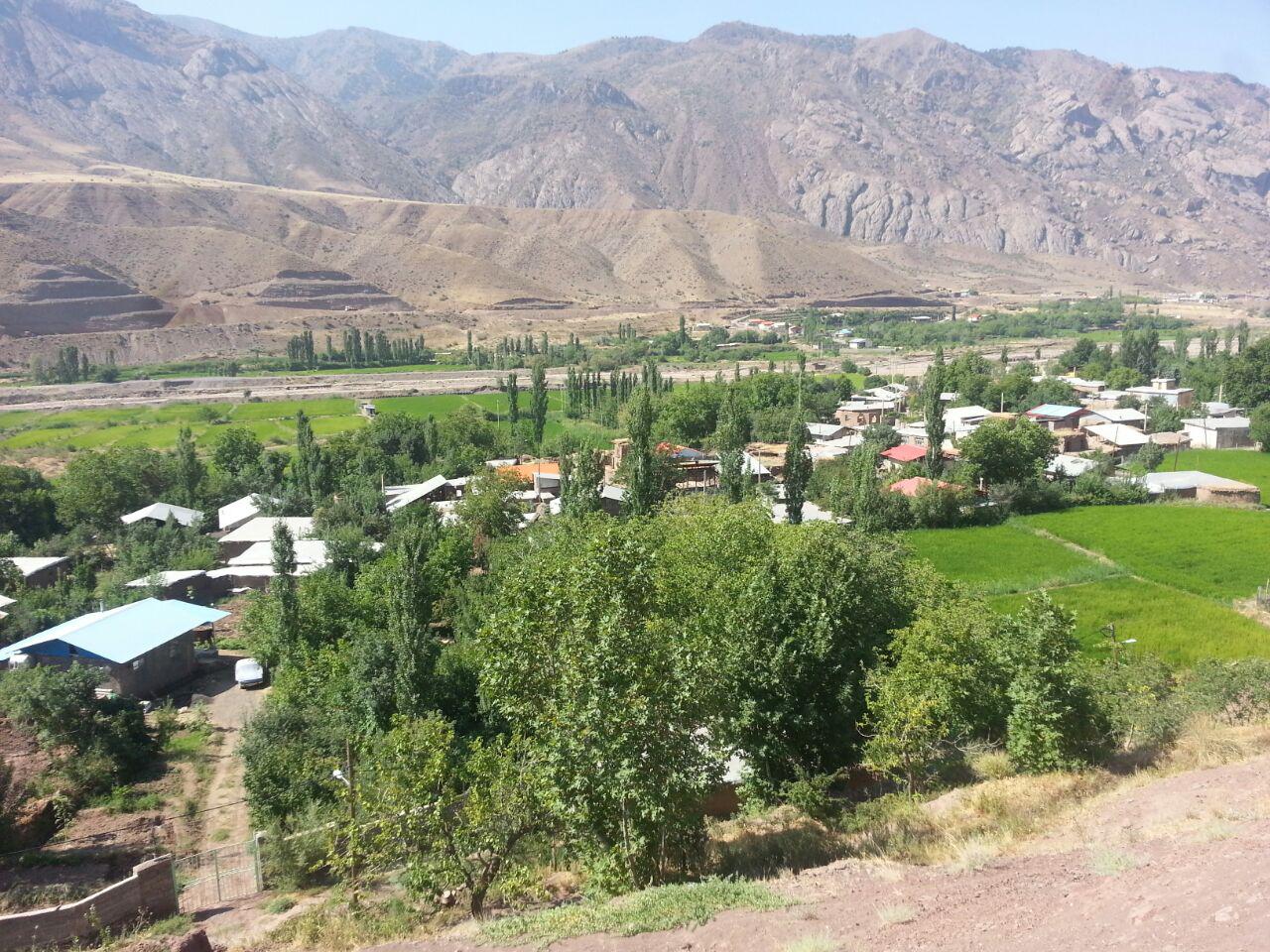 http://baghedasht.blogfa.comمرداد94 با تشکر ار دهیار روستای باغدشت