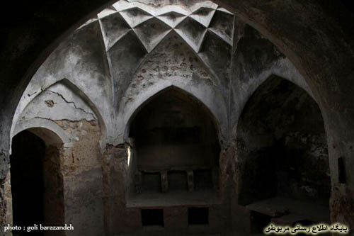 http://s6.picofile.com/file/8209820276/kahneh_e_evaz_G_7_.jpg