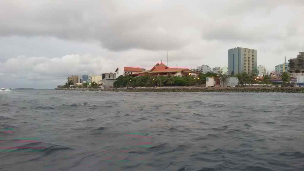 http://s6.picofile.com/file/8209968250/20141123_044824.jpg