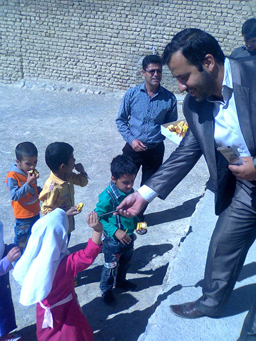 جشن شکوفه ها در دبستان شهید عدالتجو