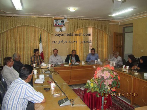 http://s6.picofile.com/file/8213940726/jalase_2.jpg