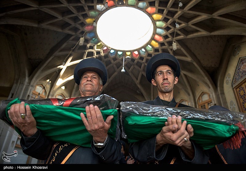 مراسم تعویض پرچم حرم مطهر حضرت شاهچراغ (ع) - شیراز