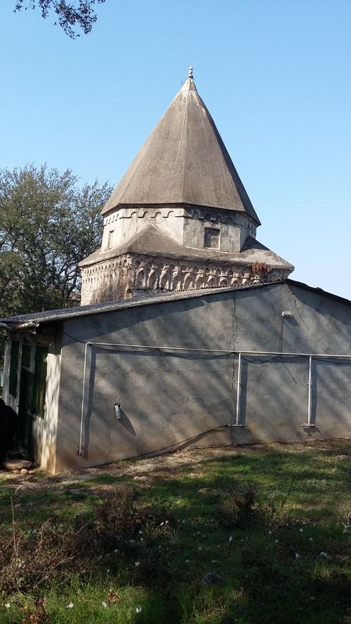 http://s6.picofile.com/file/8218781268/3.jpg