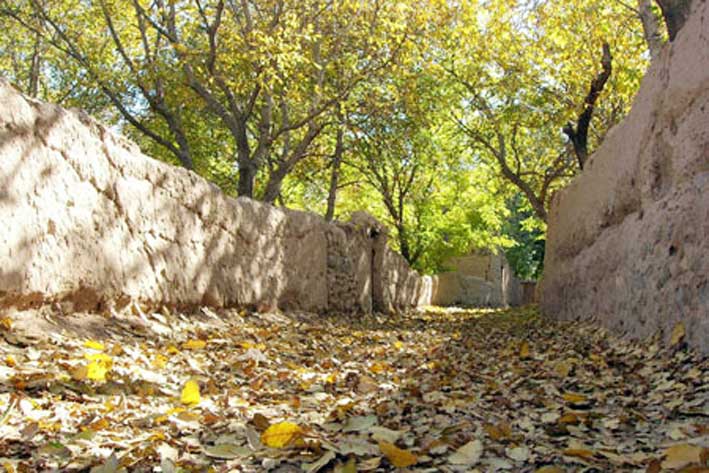 لزوم حفظ معماری سنتی باغ های قاضی جهان و لزوم توقف فروش باغات قاضی جهان به افراد متمول تبریز 