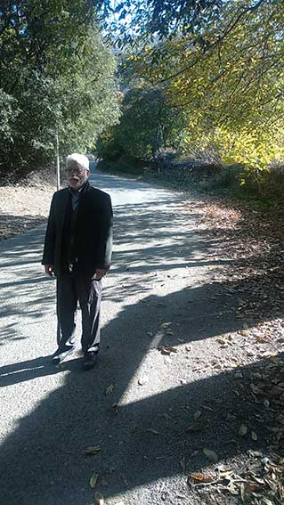 دکتر حسین محمدزاده صدیق در روستای اوشتوبین زادگاه سید ابوالقاسم نباتی