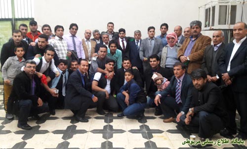 http://s6.picofile.com/file/8229814934/Mostafa_Mahmoudi_5_.jpg