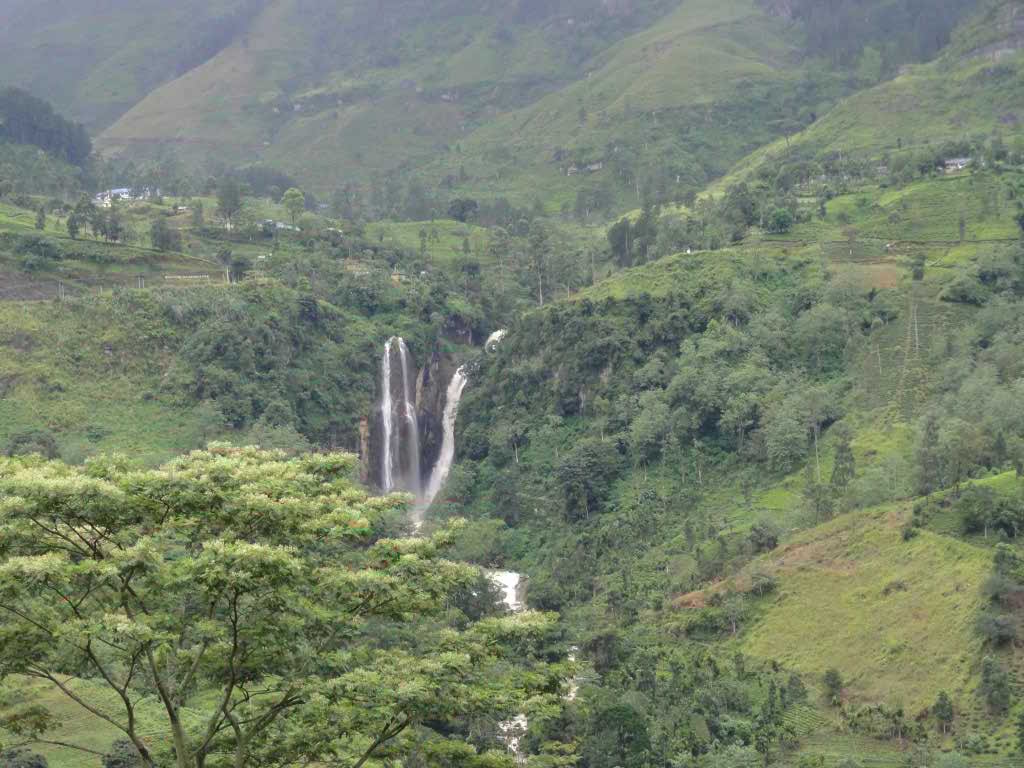http://s6.picofile.com/file/8230949426/655.jpg