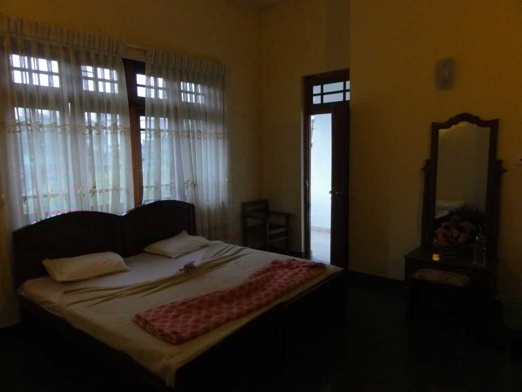 http://s6.picofile.com/file/8230950534/719.jpg