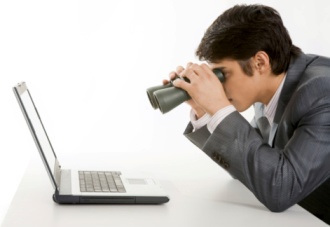 رقبا و مشتریان آنها را بخوبی بشناسید spy_on_your_competitors_online