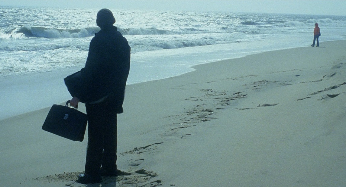 http://s6.picofile.com/file/8233269550/Eternal_Sunshine_of_the_Spotless_Mind.jpg
