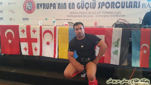 http://s6.picofile.com/file/8233344250/Fareydoun_Zargarnezhad_3_.jpg