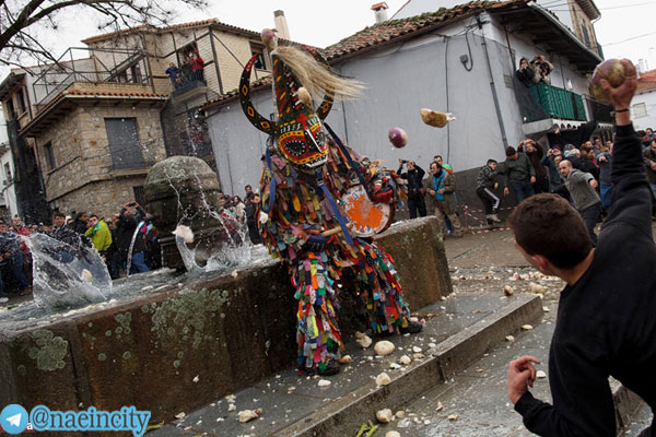حمله به شیطان با شلغم در اسپانيا