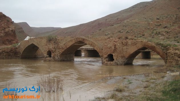 ونیار
