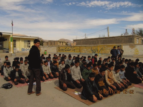 برپایی نماز جماعت در طول سال
