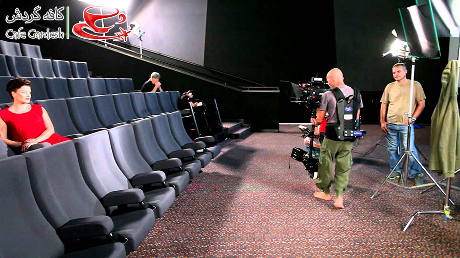 http://s6.picofile.com/file/8236921918/CafeGardeshCinema_5_.jpg