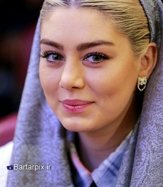 http://s6.picofile.com/file/8237863392/www_bartarpix_ir_sahar_ghoreyshi_fajr_festival_34_1_.jpg