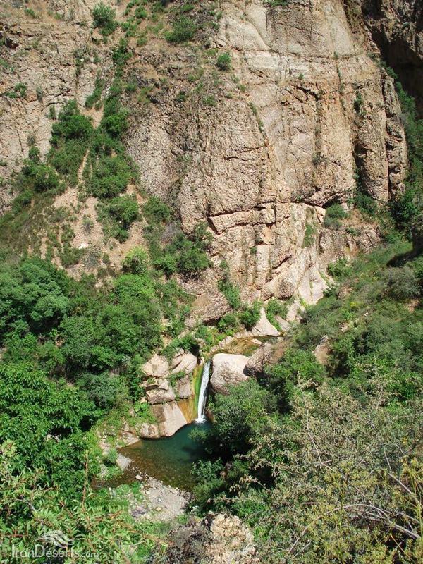 آبشار هشترخان، طارم- استان زنجان