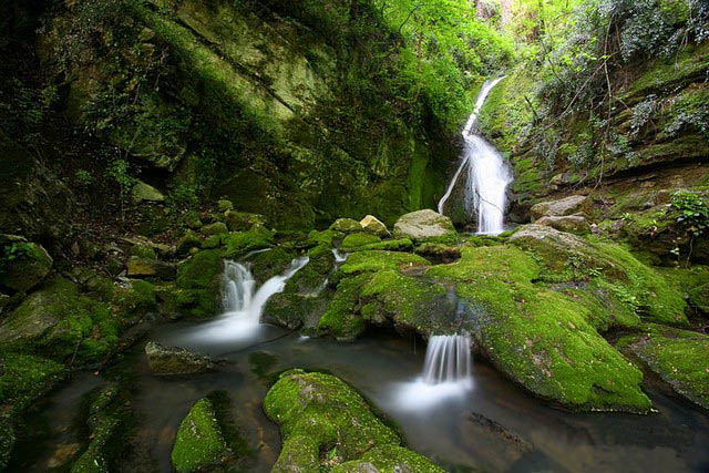 آبشار زیبای شیراباد - استان گلستان