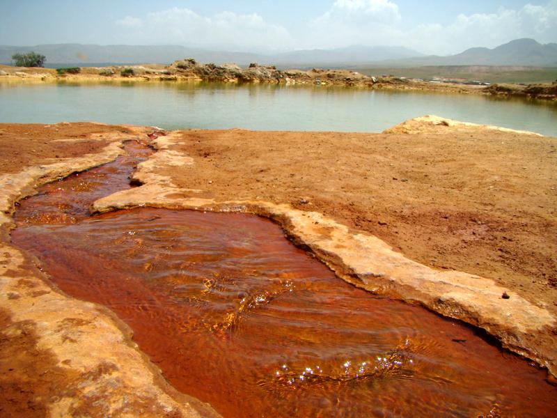  چشمه آب معدنی تاپ تاپان -  آذر شهر- استان آذربایجان شرقی
