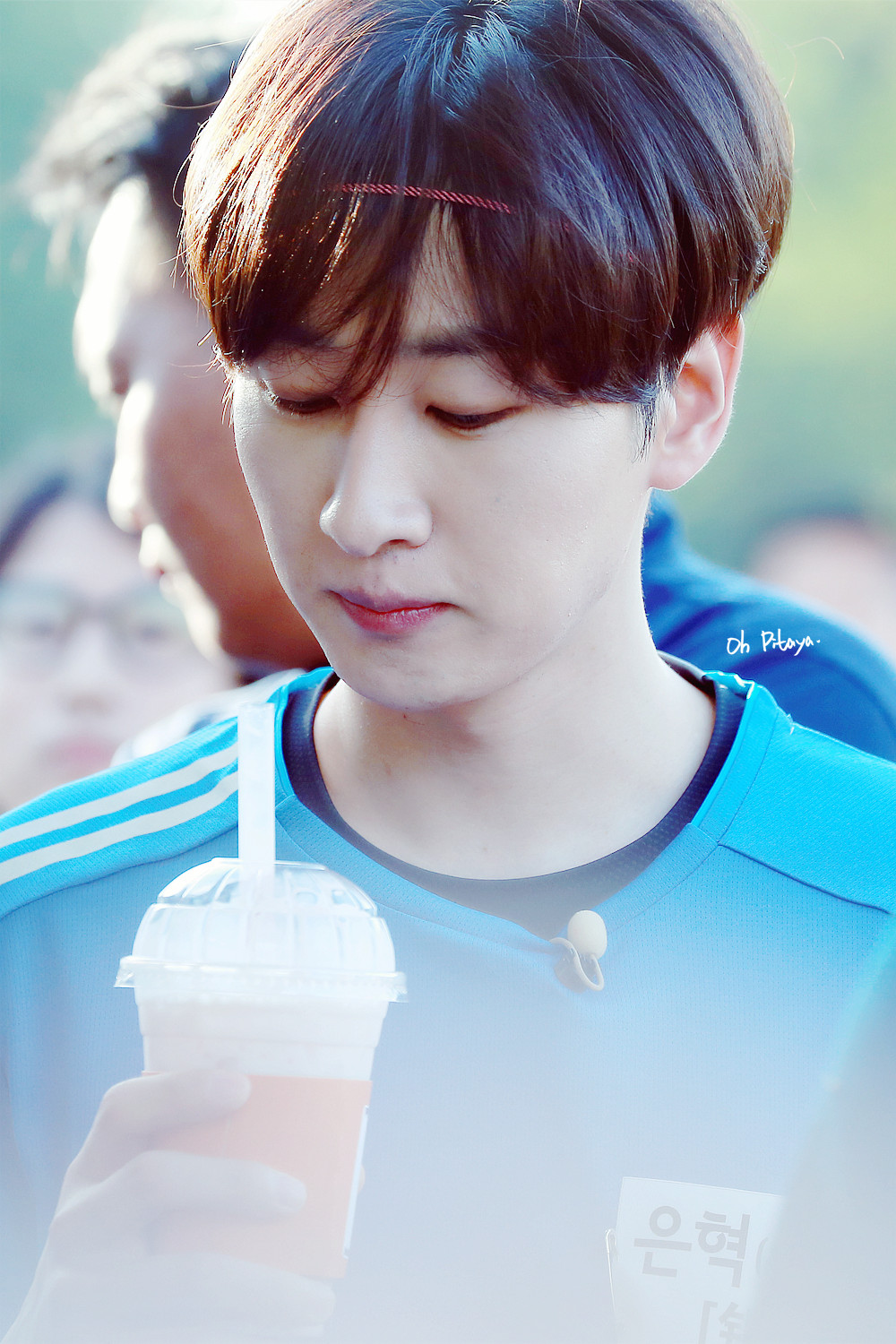 http://s6.picofile.com/file/8244416592/150916_eunhyuk_dream_team_1.jpg
