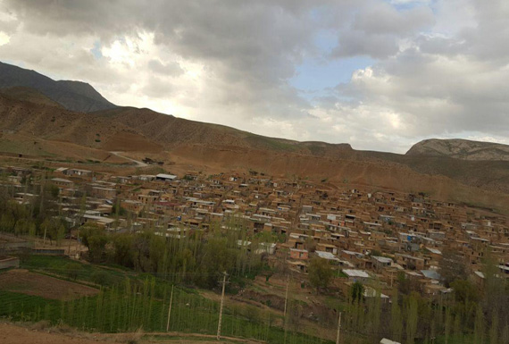 برگزاری کشتی باچوخه در حاشیه جشنواره لاله‌های واژگون گرمه / تصاویر