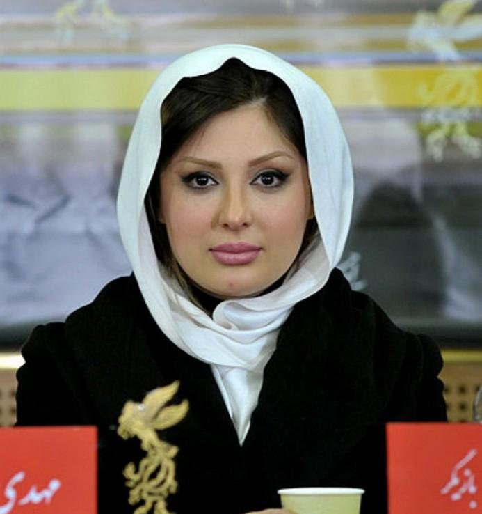 یک عکس ازنیوشا ضیغمی