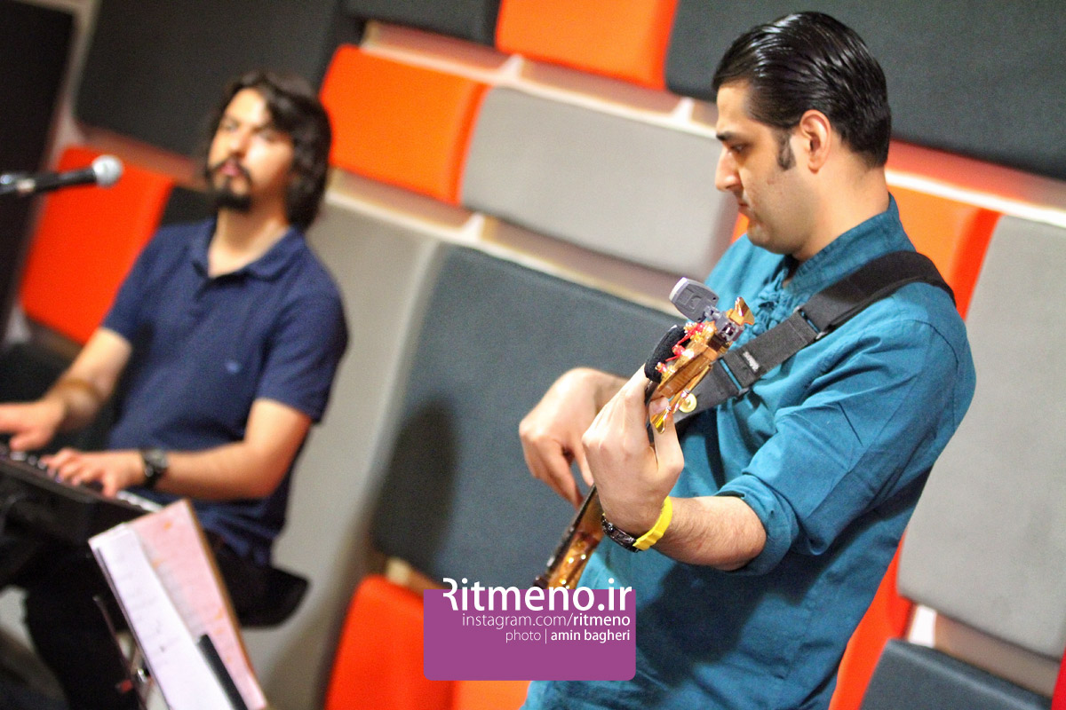 http://s6.picofile.com/file/8249707368/Hamid_Askari_5.jpg