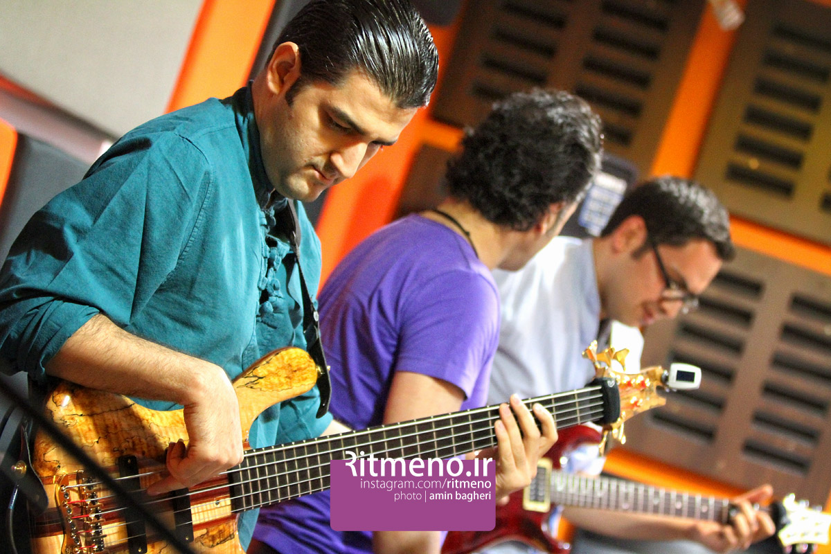 http://s6.picofile.com/file/8249707542/Hamid_Askari_8.jpg