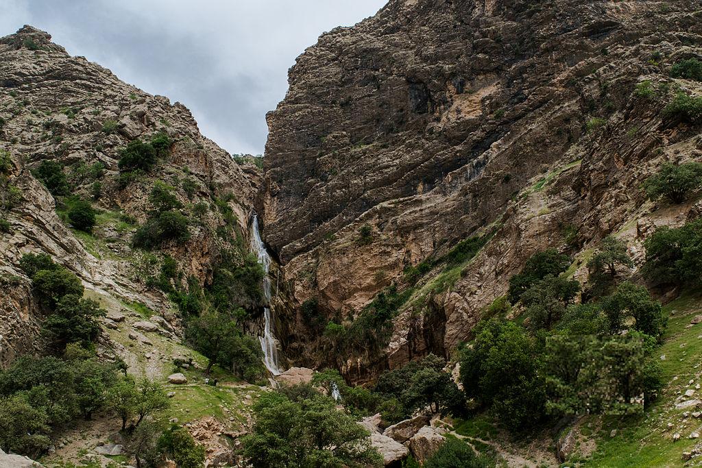 ایرانگردی آبشار نوژیان لرستان