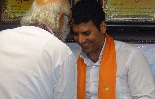 http://s6.picofile.com/file/8252445376/DSC01916.JPG