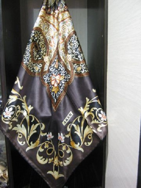 روسری ابریشمی